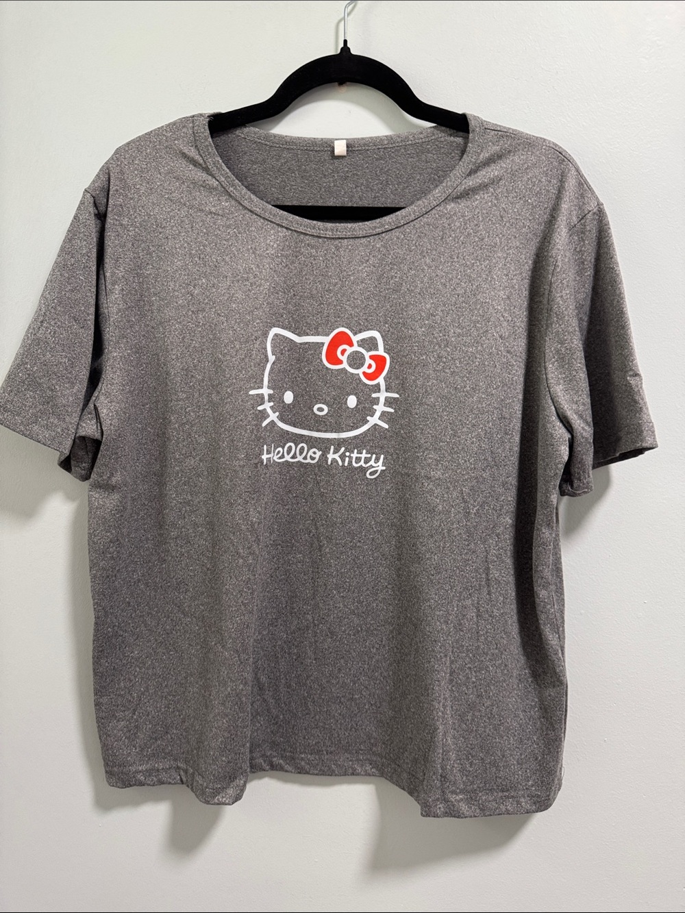 Hello Kitty Girls' Gray Graphic Tee with Red Bow